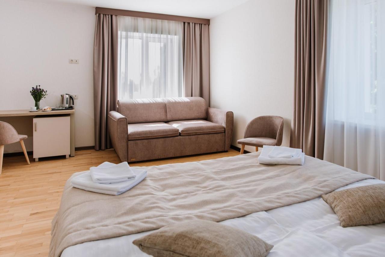 Оранта Hotel Truszkavec Kültér fotó