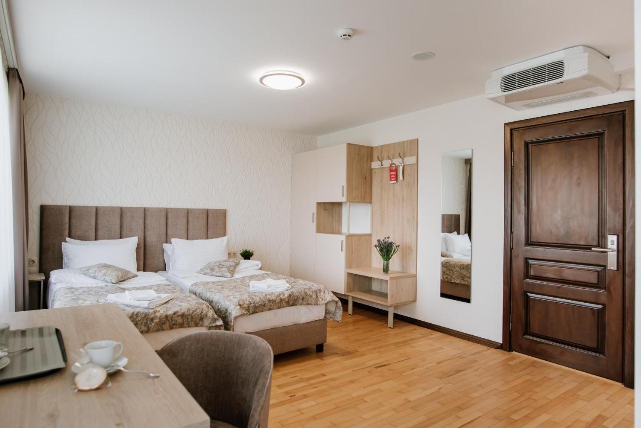 Оранта Hotel Truszkavec Kültér fotó