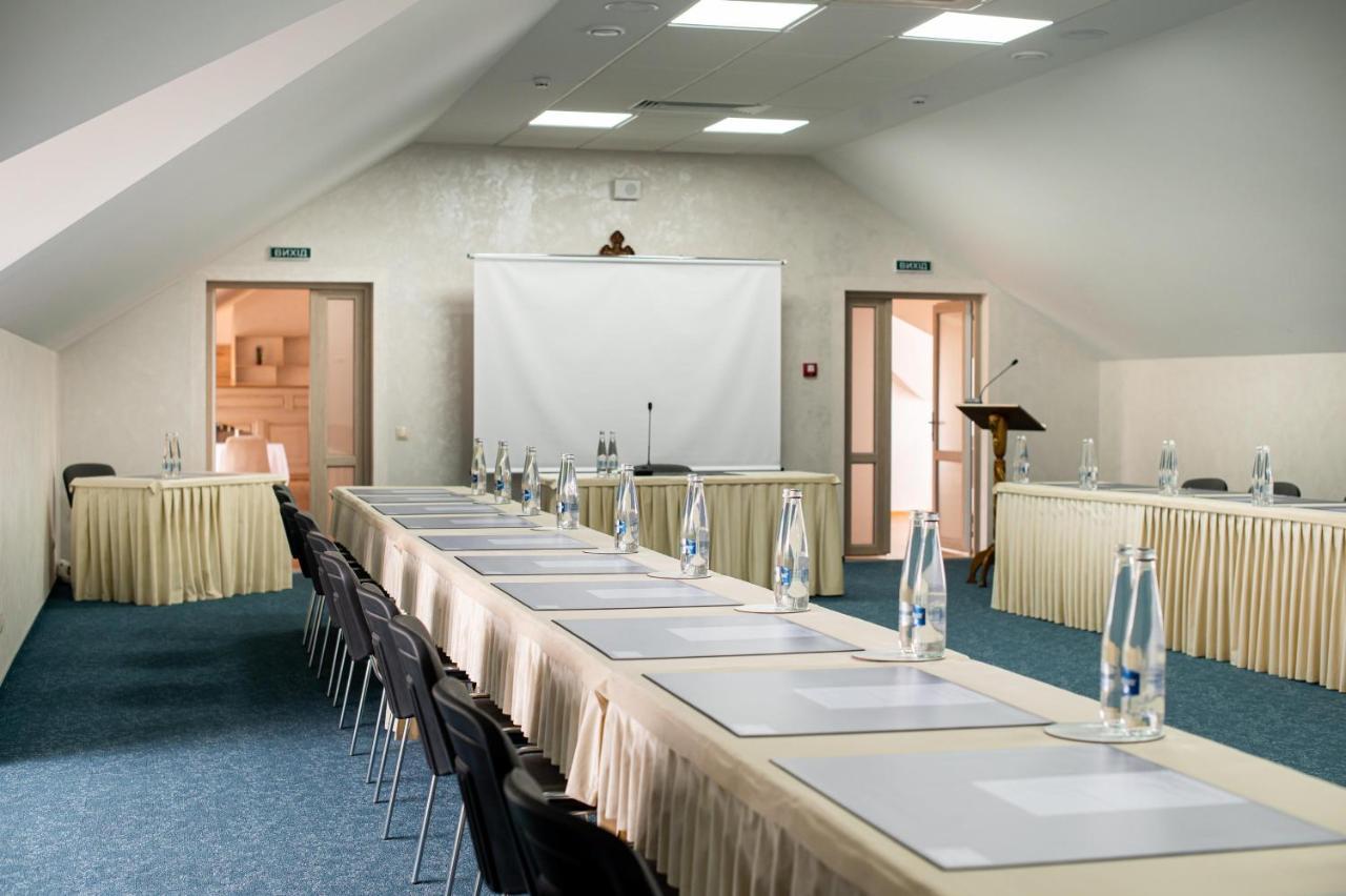 Оранта Hotel Truszkavec Kültér fotó